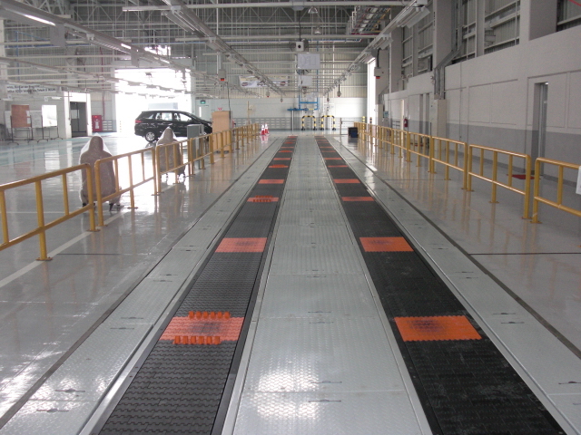 Floor Conveyor